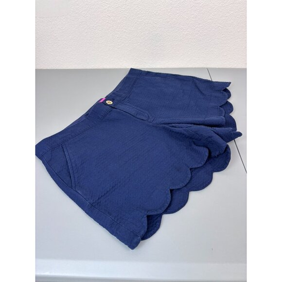 Lilly Pulitzer women's size 10 navy buttercup scalloped chino shorts casual - Picture 2 of 6